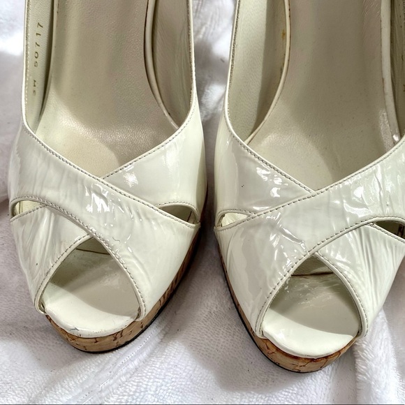 Stuart Weitzman white patent leather sling back peep toe with cork heel size 8 - Picture 10 of 15